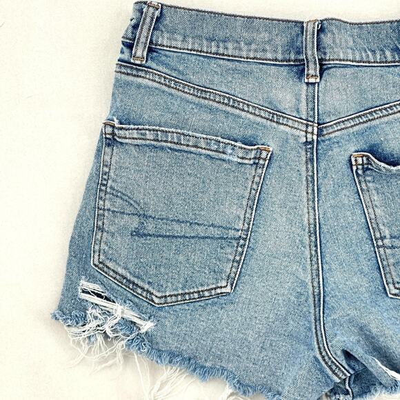 American Eagle Distressed Shorts Women Size 6 Light Blue Ripped Denim - Picture 5 of 12
